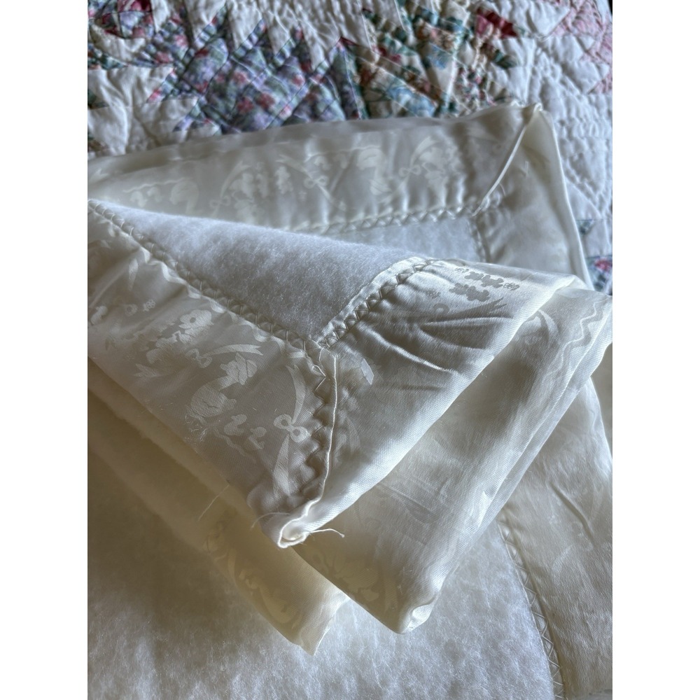 Vintage Quiltex‎ Acrylic White Baby Blanket Satin Lace Trim ducks USA 35x50 NOS